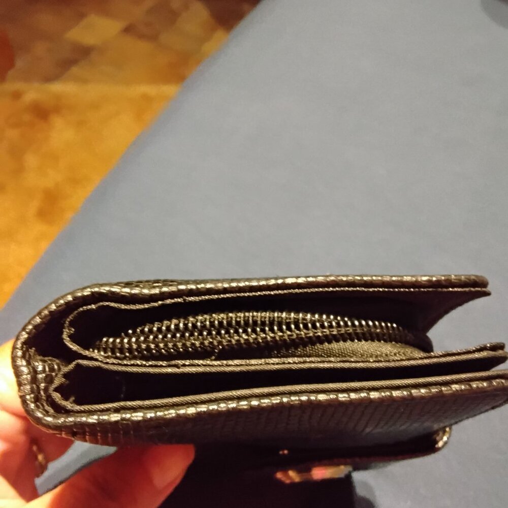 Kenneth Cole Reaction Wallet - Picture 4 of 7